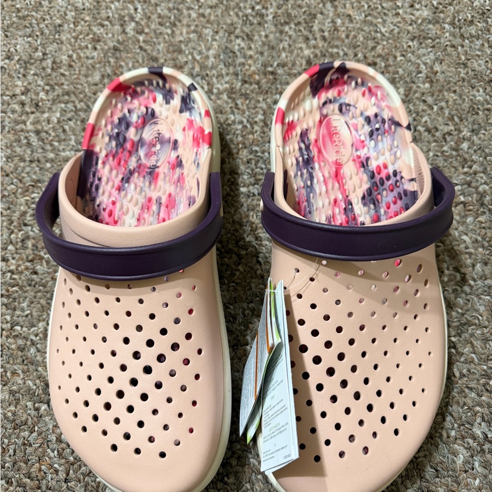 Crocs Inmotion Marbled Clog Pink Caramel Men 10/ women 12 NWT